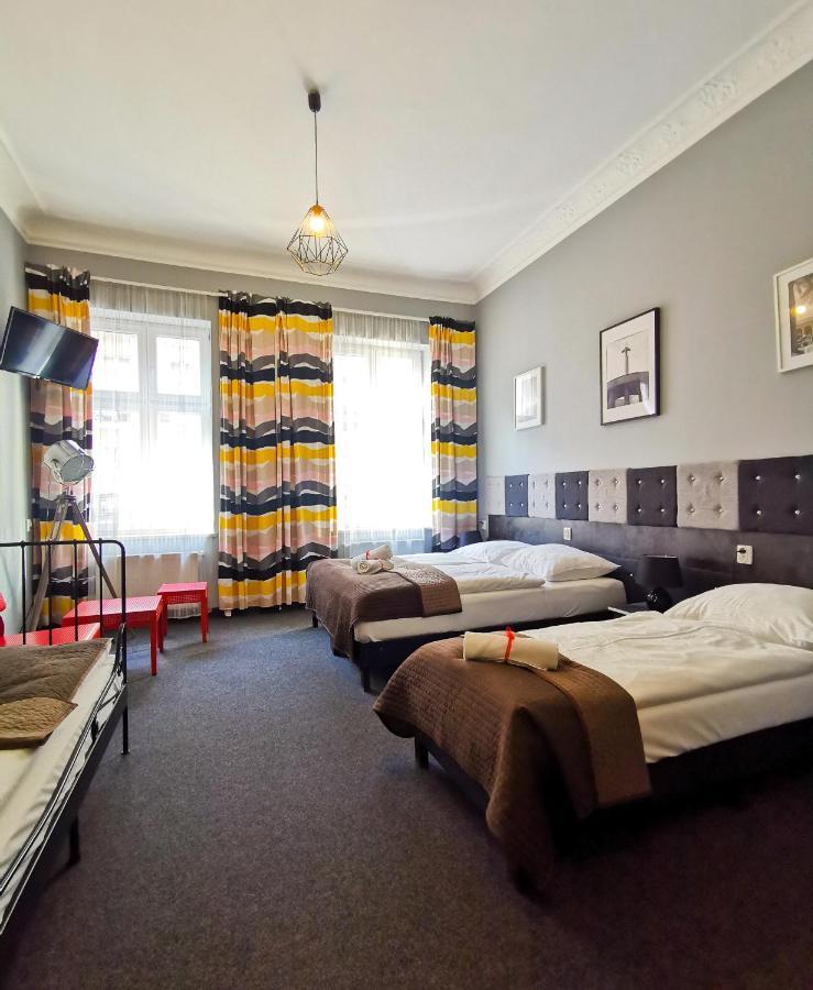Expolis Residence - City Center Mtp Targi - 24H #Betterthanyourex Poznań Exteriör bild