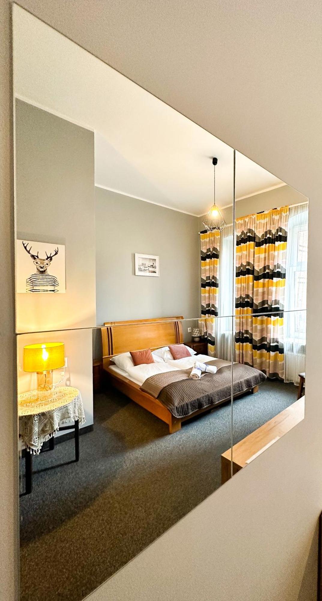 Expolis Residence - City Center Mtp Targi - 24H #Betterthanyourex Poznań Exteriör bild