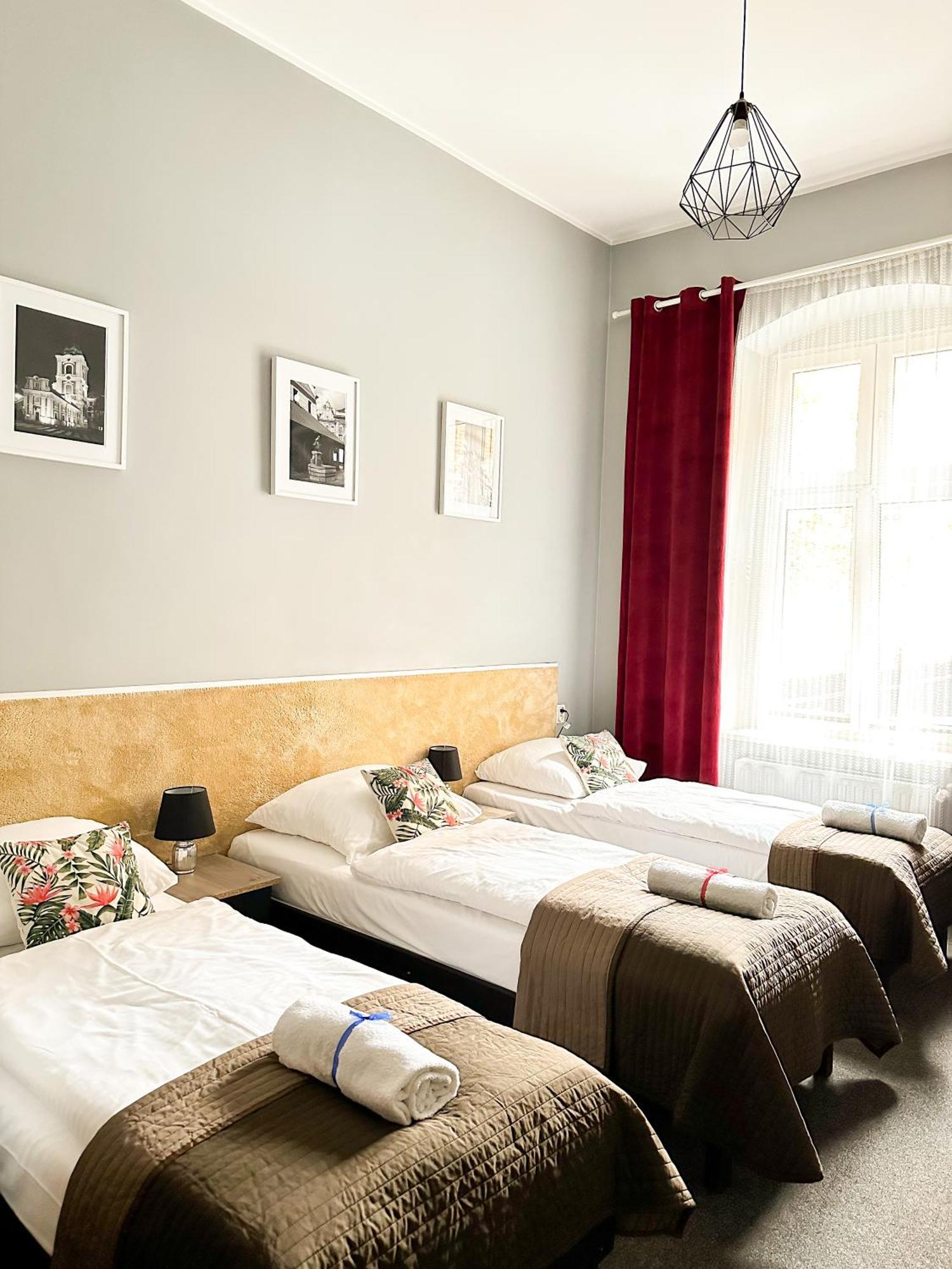 Expolis Residence - City Center Mtp Targi - 24H #Betterthanyourex Poznań Exteriör bild