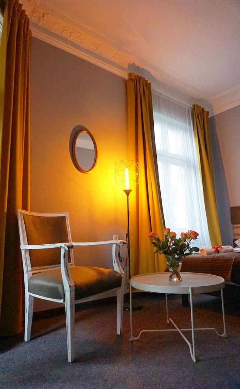 Expolis Residence - City Center Mtp Targi - 24H #Betterthanyourex Poznań Exteriör bild
