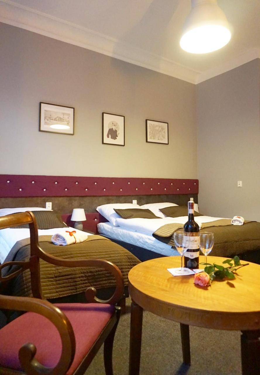Expolis Residence - City Center Mtp Targi - 24H #Betterthanyourex Poznań Exteriör bild