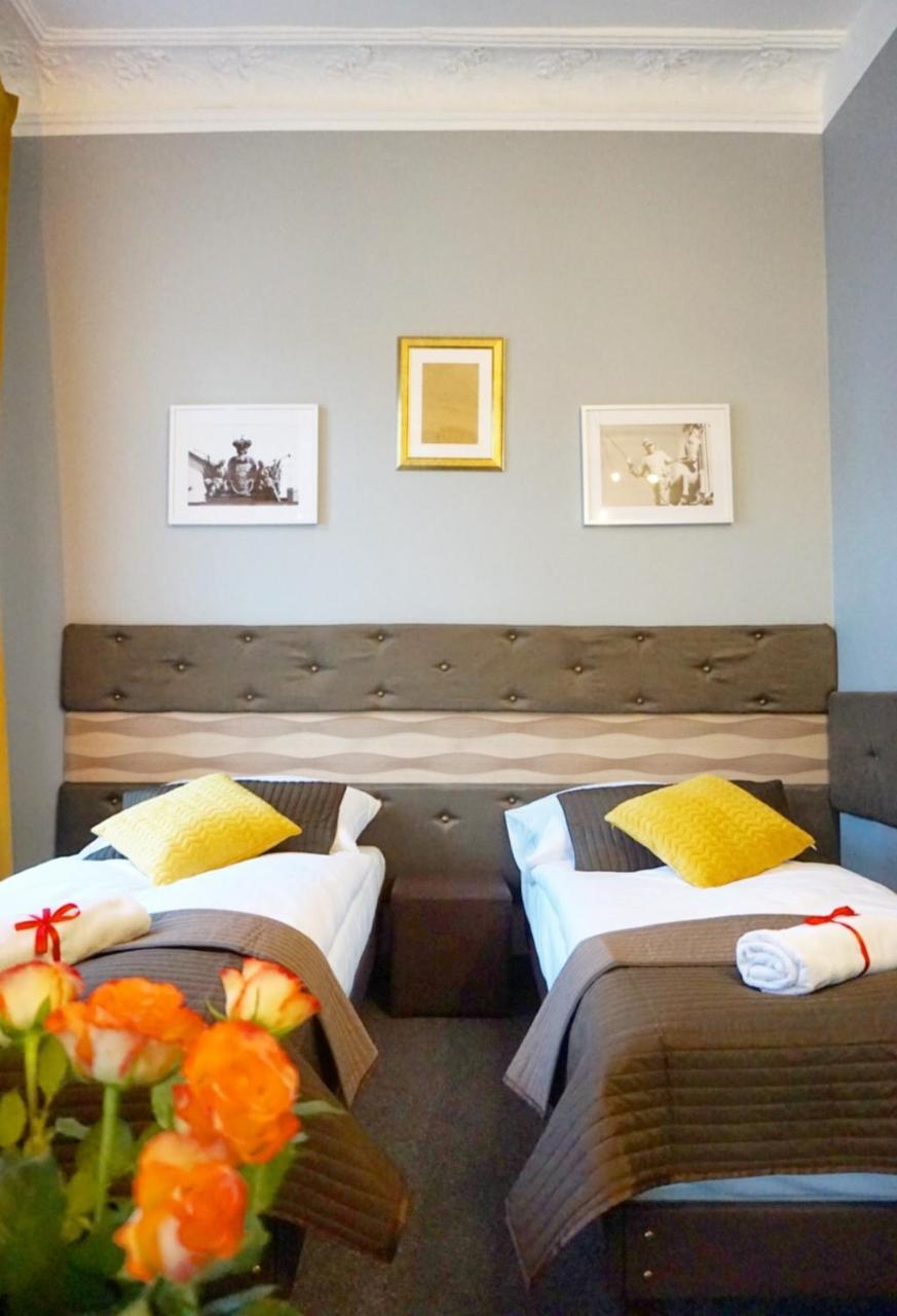 Expolis Residence - City Center Mtp Targi - 24H #Betterthanyourex Poznań Exteriör bild