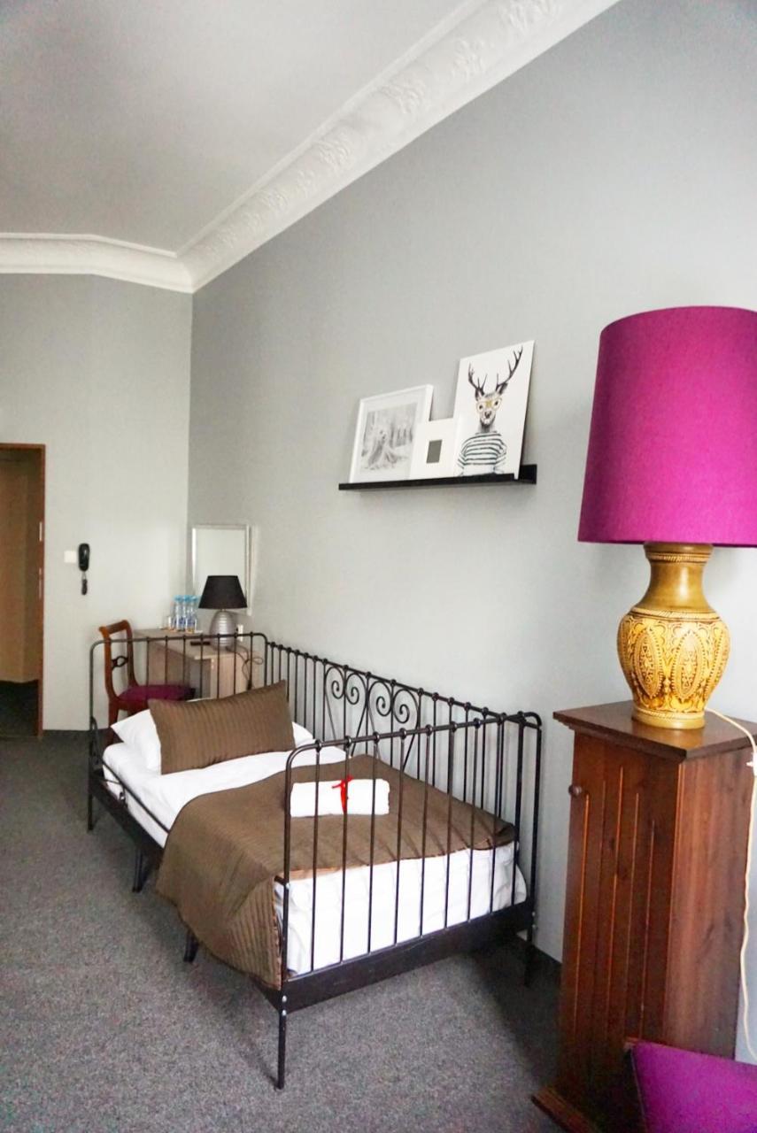 Expolis Residence - City Center Mtp Targi - 24H #Betterthanyourex Poznań Exteriör bild