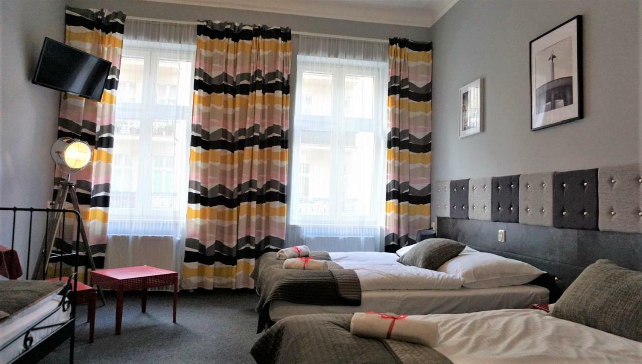 Expolis Residence - City Center Mtp Targi - 24H #Betterthanyourex Poznań Exteriör bild